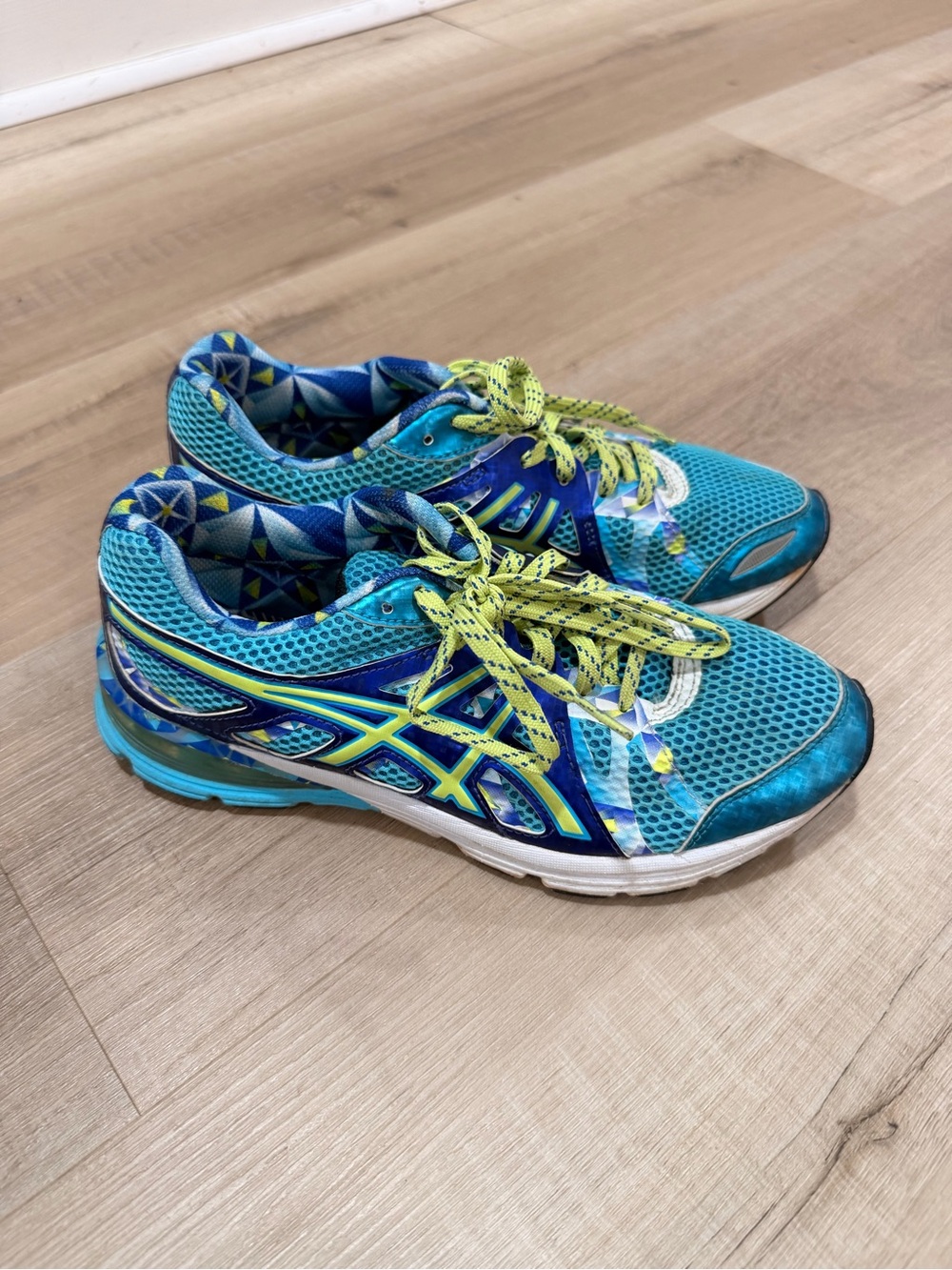 Asics Teal and Neon Yellow Athletic Running Shoes
